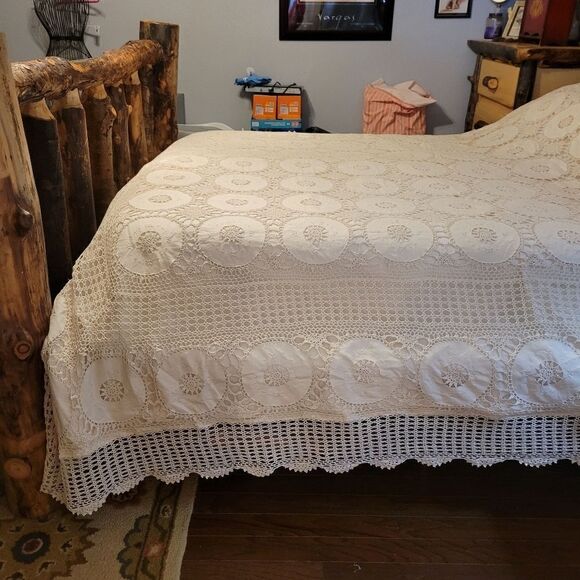 Amazon.com: ABREEZE Vintage Cotton Bedding Set Hand Crochet  Antique Vintage Hand Crochet Lace King Size Duvet Cover Off-white Cream